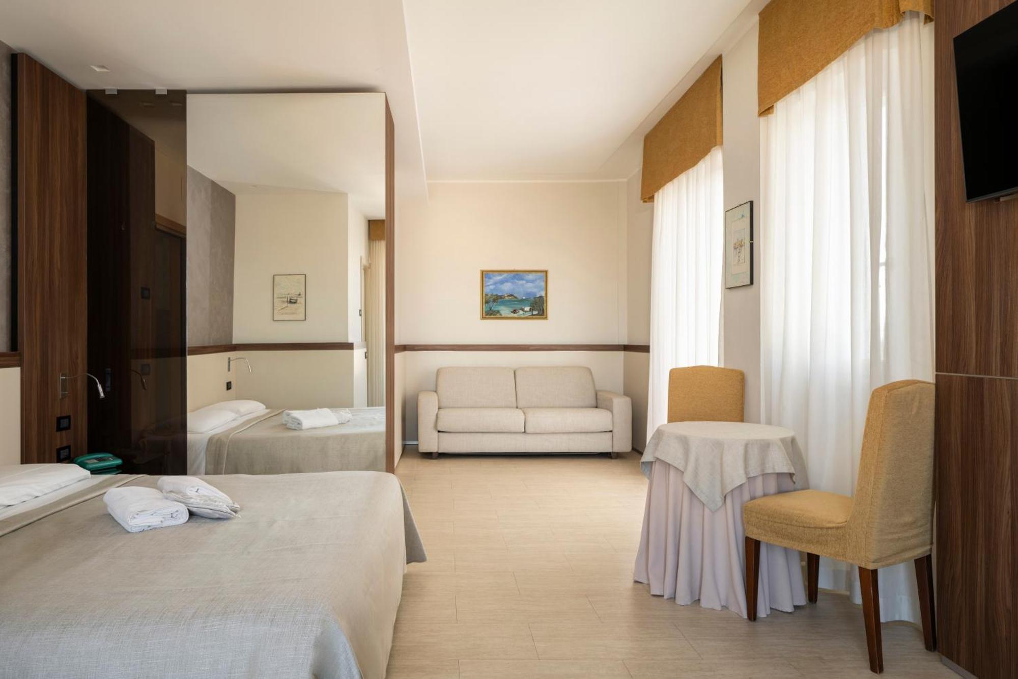 Hotel Mondial Porto Recanati Dış mekan fotoğraf