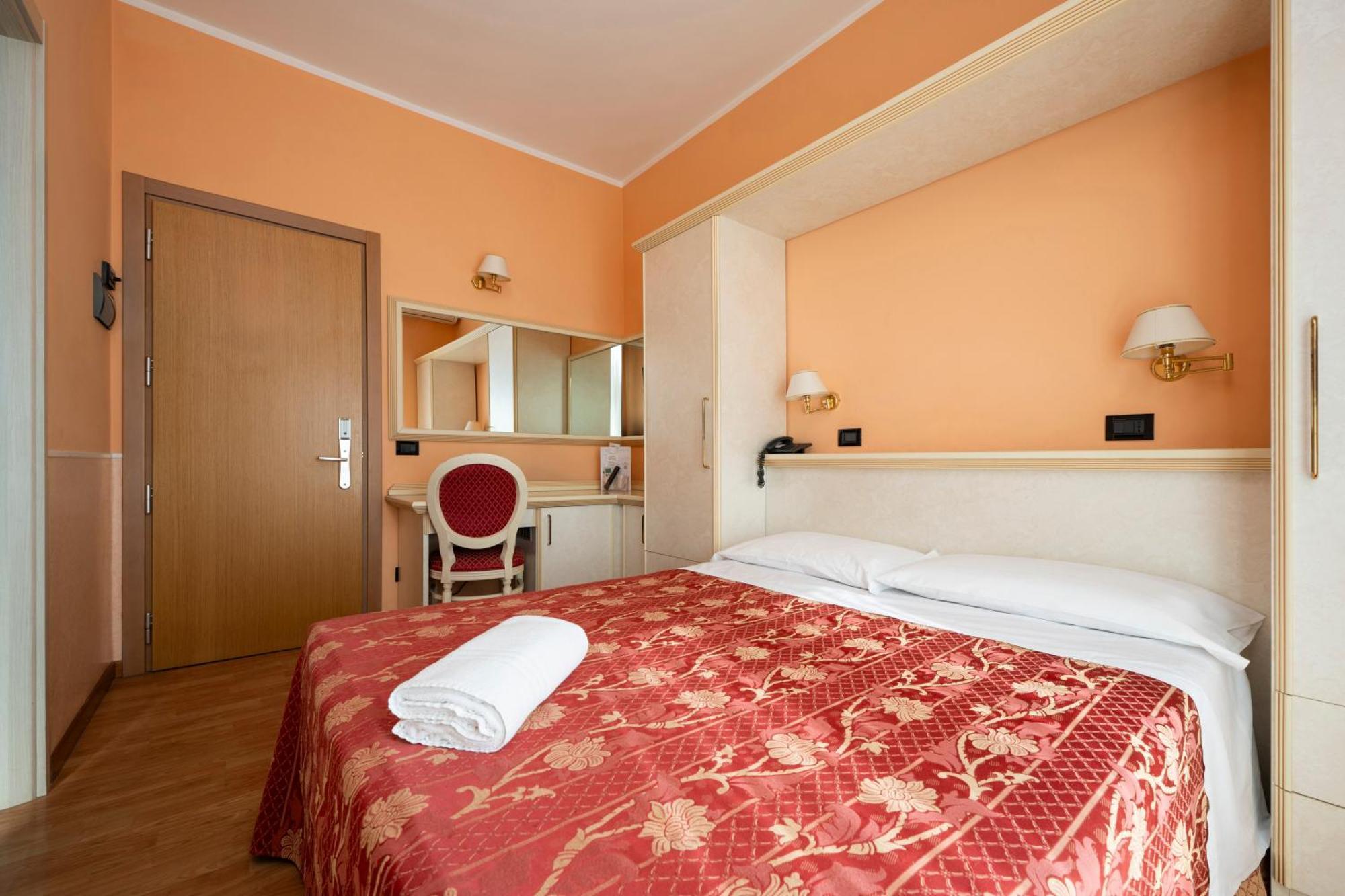 Hotel Mondial Porto Recanati Dış mekan fotoğraf