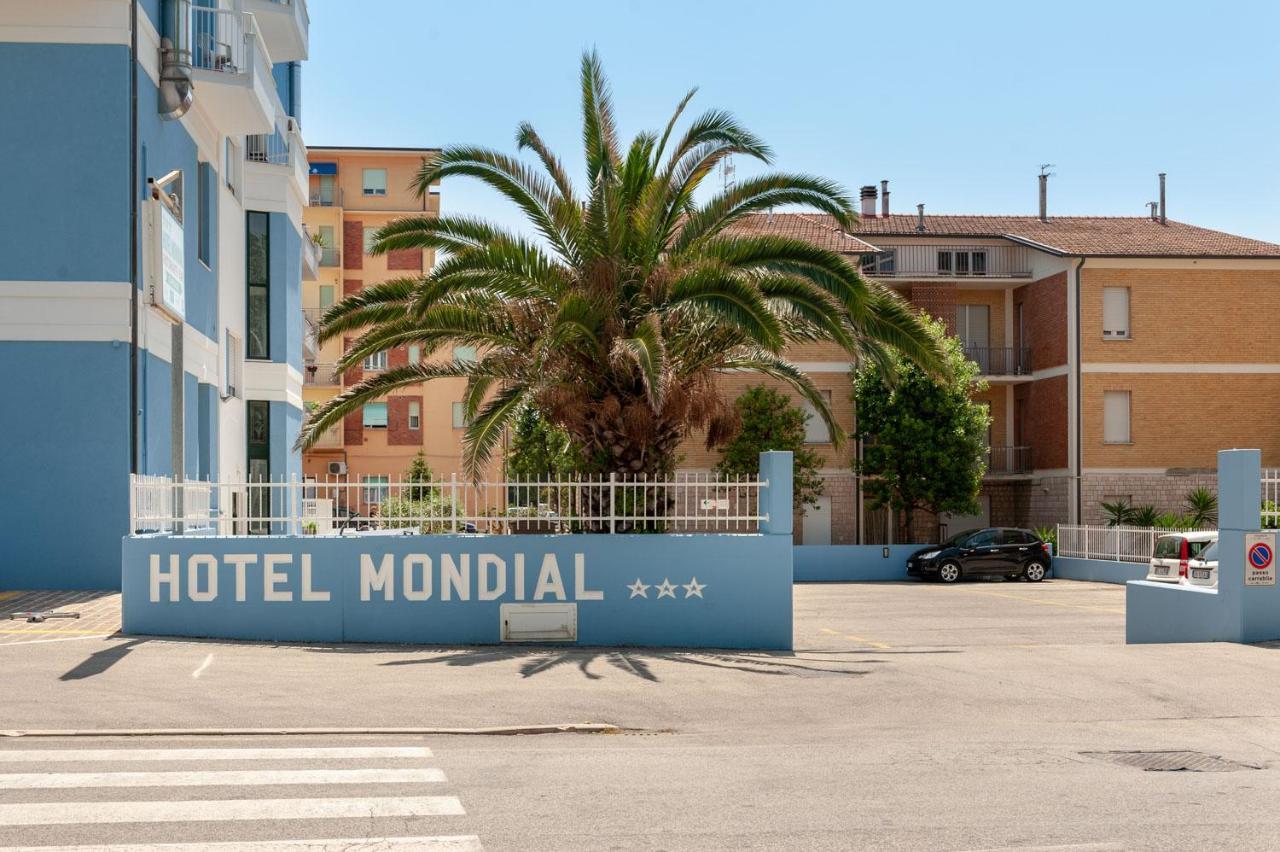 Hotel Mondial Porto Recanati Dış mekan fotoğraf